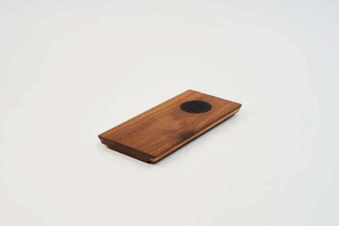 Snack-alusta 20cm x 9cm (pähkinäpuu)